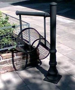 BANCA-APIZAQUITO-colores-madera-plasti-grabado-asiento-playa-plazas-comerciales-imagen-difalur-dialu