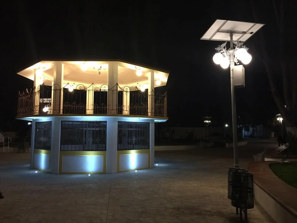 BANCA-APIZAQUITO-colores-madera-plasti-grabado-asiento-playa-plazas-comerciales-imagen-difalur-dialu